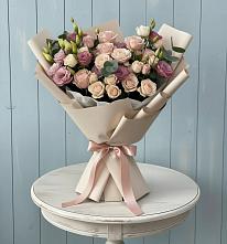 Букет цветов из:  Розы и Лизиантусы в Спасском Ставропольской области