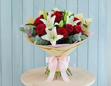 Букет цветов из:  Лилии и Розы в Спасском Ставропольской области