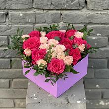 Цветочная композиция из Розы в коробке в Спасском Ставропольской области