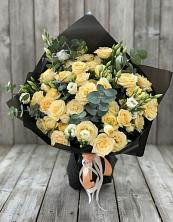 Букет цветов из:  Розы и Лизиантусы в Спасском Ставропольской области