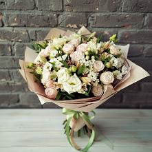 Букет цветов из:  Альстромерии, Розы и Хризантемы в Спасском Ставропольской области