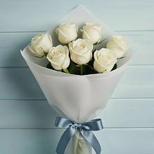 Букет 7 Белых роз Эдлесс Лав в Спасском Ставропольской области