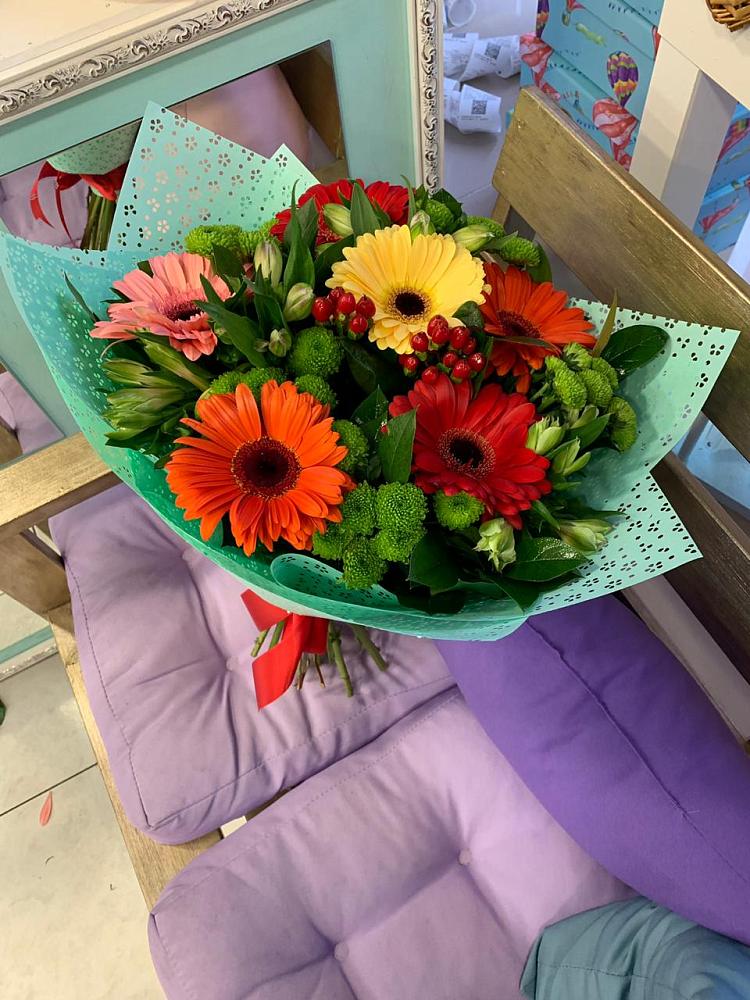 Букет цветов из: Герберы, Хризантемы и Альстромерии в Спасском Ставропольской области