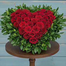 Цветочная композиция из Розы в виде сердца в Спасском Ставропольской области