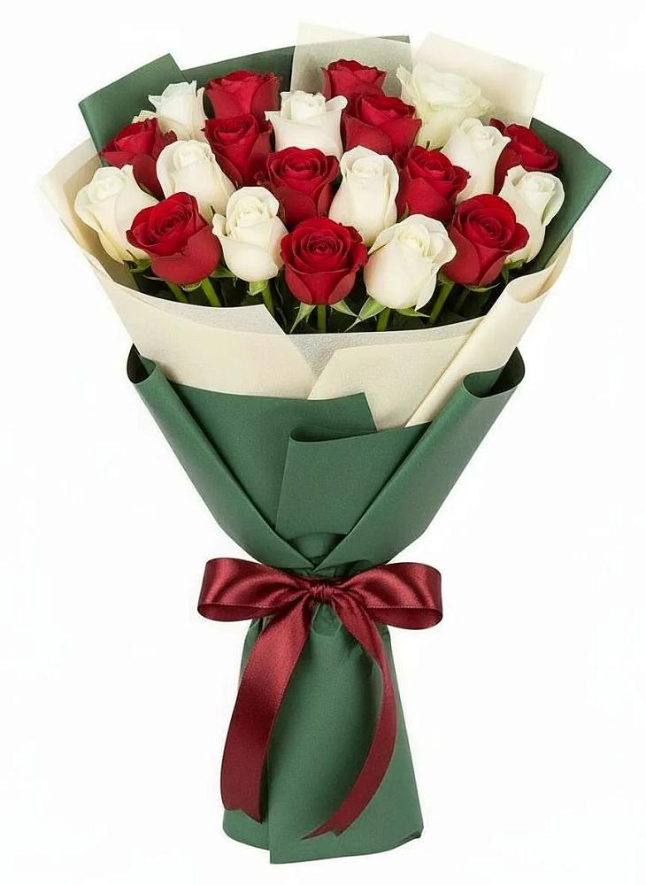 Букет Микс из красных и белых роз в Спасском Ставропольской области