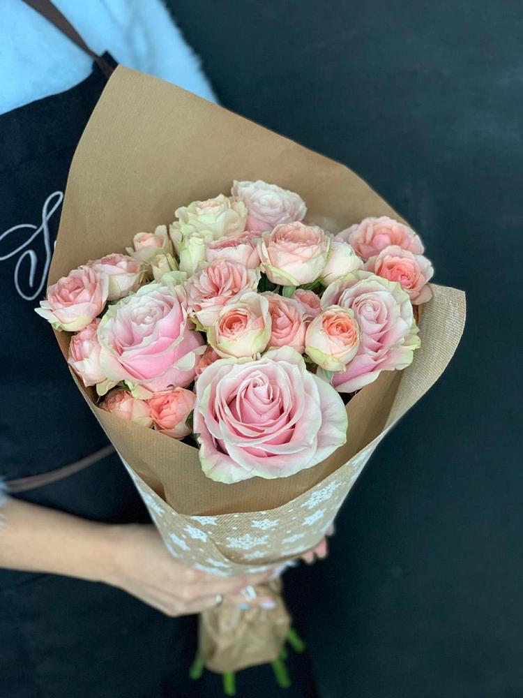 Букет цветов из: Хризантемы и Розы в Спасском Ставропольской области