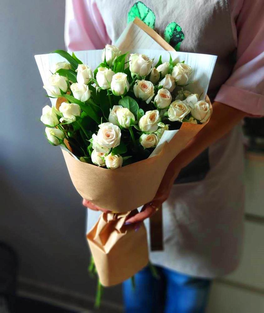 Букет цветов из: Розы в Спасском Ставропольской области