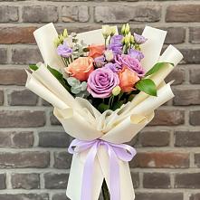 Букет цветов из:  Лизиантусы и Розы #REPLACE_PRED# Спасском Ставропольской области