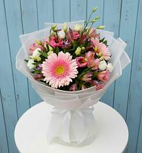 Букет цветов из:  Герберы, Альстромерии и Лизиантусы #REPLACE_PRED# Спасском Ставропольской области