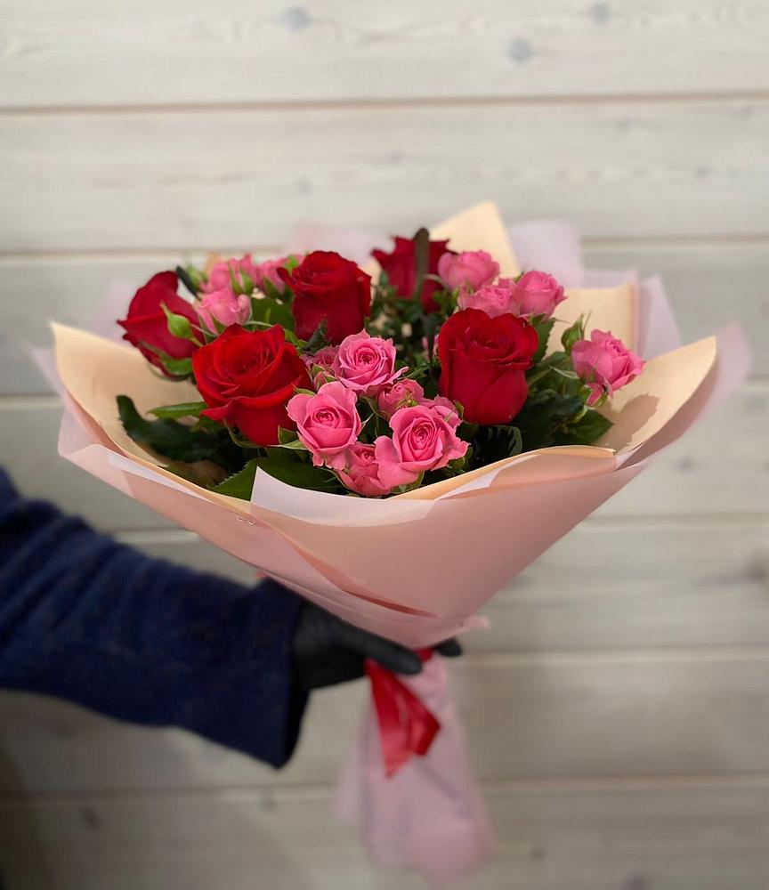 Букет цветов из: Розы в Спасском Ставропольской области